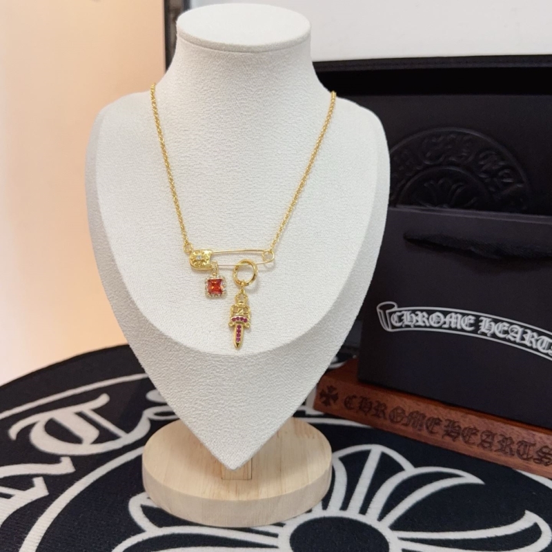 Ch*0me He**ts necklaces